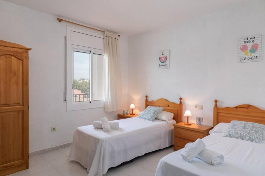 Flateli Empuriabrava Apartment Екстериор снимка